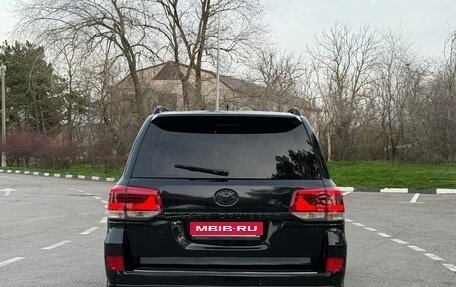 Toyota Land Cruiser 200, 2014 год, 4 300 000 рублей, 2 фотография