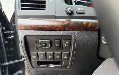 Toyota Land Cruiser 200, 2014 год, 4 300 000 рублей, 24 фотография