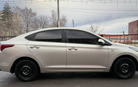 Hyundai Solaris II рестайлинг, 2018 год, 1 450 000 рублей, 2 фотография