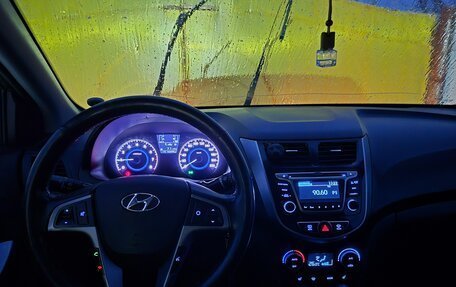 Hyundai Solaris II рестайлинг, 2014 год, 899 000 рублей, 5 фотография