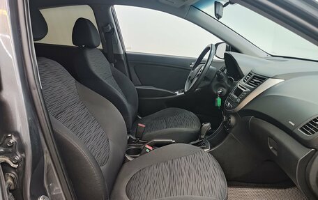 Hyundai Solaris II рестайлинг, 2014 год, 900 000 рублей, 17 фотография