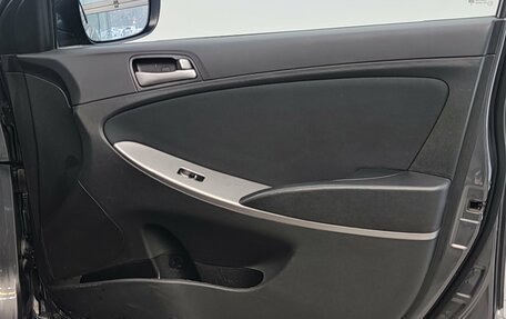 Hyundai Solaris II рестайлинг, 2014 год, 900 000 рублей, 20 фотография