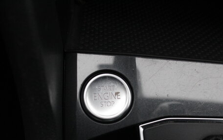 Volkswagen Tiguan II, 2020 год, 3 195 000 рублей, 17 фотография