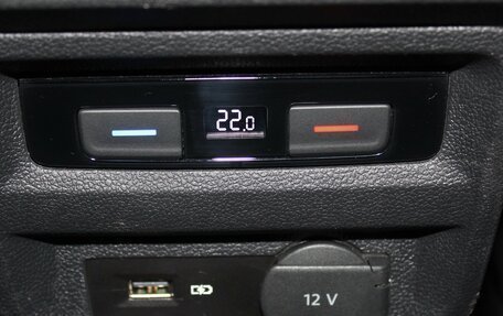 Volkswagen Tiguan II, 2020 год, 3 195 000 рублей, 25 фотография