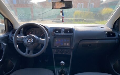 Volkswagen Polo VI (EU Market), 2015 год, 710 000 рублей, 11 фотография