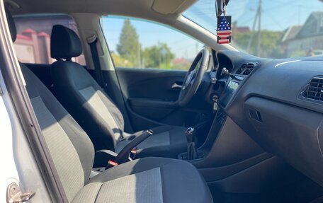 Volkswagen Polo VI (EU Market), 2015 год, 710 000 рублей, 9 фотография