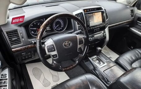 Toyota Land Cruiser 200, 2013 год, 3 550 000 рублей, 2 фотография