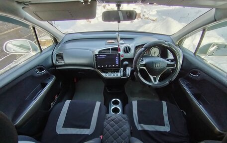 Honda Stream II, 2006 год, 1 180 000 рублей, 15 фотография