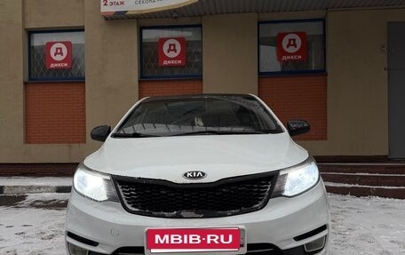 KIA Rio III рестайлинг, 2016 год, 599 000 рублей, 1 фотография