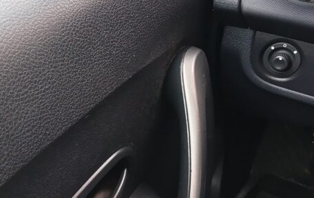 Renault Sandero II рестайлинг, 2018 год, 975 000 рублей, 17 фотография