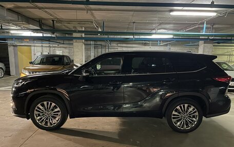 Toyota Highlander, 2025 год, 6 000 000 рублей, 2 фотография
