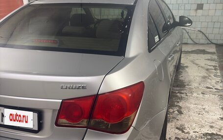 Chevrolet Cruze II, 2010 год, 510 000 рублей, 6 фотография