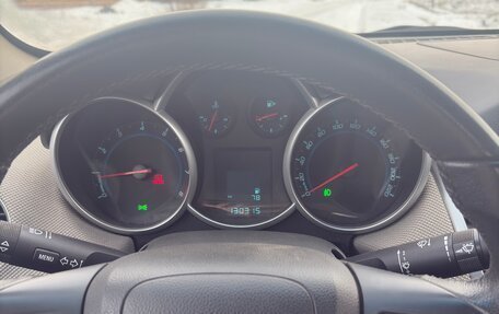 Chevrolet Cruze II, 2010 год, 510 000 рублей, 5 фотография