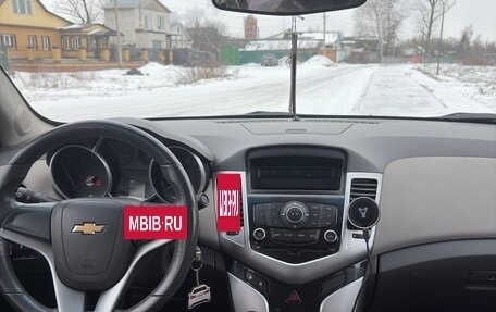 Chevrolet Cruze II, 2010 год, 510 000 рублей, 3 фотография