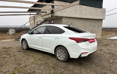 Hyundai Solaris II рестайлинг, 2018 год, 930 000 рублей, 1 фотография