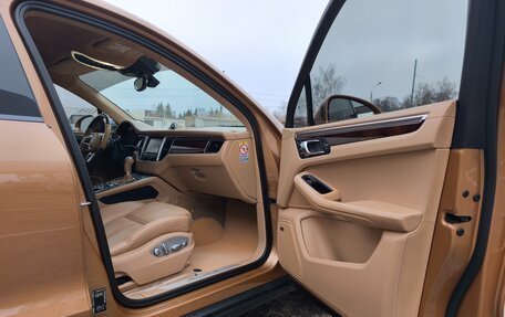 Porsche Macan I рестайлинг, 2014 год, 2 670 000 рублей, 23 фотография