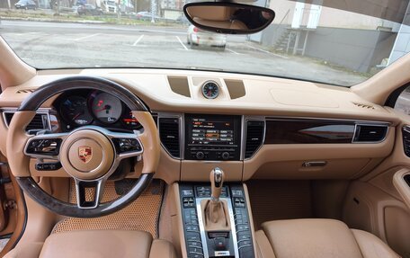 Porsche Macan I рестайлинг, 2014 год, 2 670 000 рублей, 26 фотография