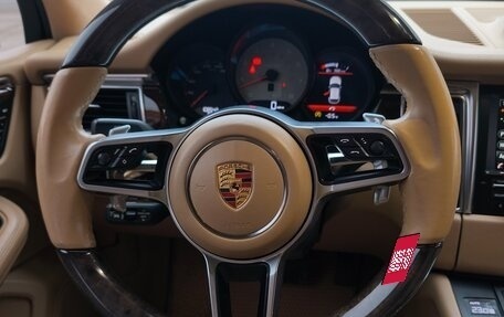 Porsche Macan I рестайлинг, 2014 год, 2 670 000 рублей, 28 фотография