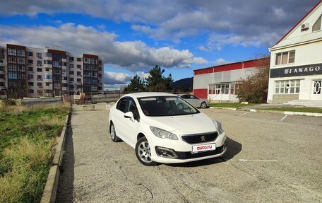 Peugeot 408 I рестайлинг, 2017 год, 915 000 рублей, 2 фотография