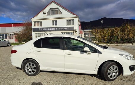 Peugeot 408 I рестайлинг, 2017 год, 915 000 рублей, 3 фотография