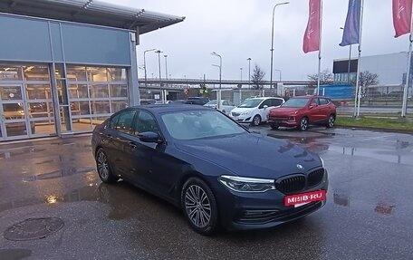 BMW 5 серия, 2018 год, 3 980 000 рублей, 3 фотография
