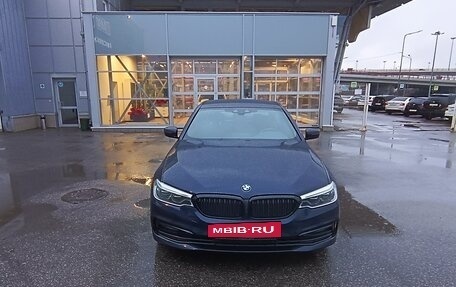 BMW 5 серия, 2018 год, 3 980 000 рублей, 2 фотография