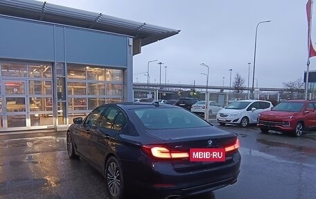 BMW 5 серия, 2018 год, 3 980 000 рублей, 6 фотография