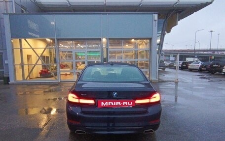 BMW 5 серия, 2018 год, 3 980 000 рублей, 7 фотография