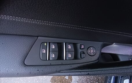 BMW 5 серия, 2018 год, 3 980 000 рублей, 21 фотография