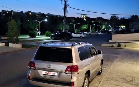 Toyota Land Cruiser 200, 2010 год, 3 100 000 рублей, 4 фотография