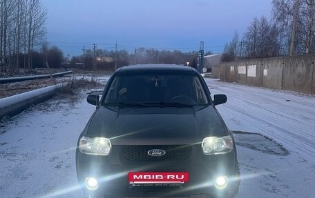 Ford Maverick, 2004 год, 460 000 рублей, 2 фотография