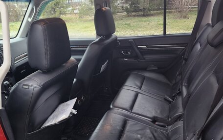 Mitsubishi Pajero IV, 2008 год, 2 400 000 рублей, 8 фотография