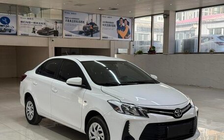Toyota Vios III, 2022 год, 1 010 000 рублей, 1 фотография