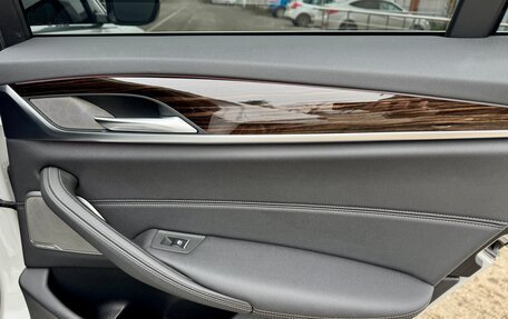 BMW 5 серия, 2021 год, 4 950 000 рублей, 38 фотография