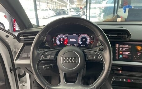 Audi A3, 2022 год, 2 300 000 рублей, 10 фотография