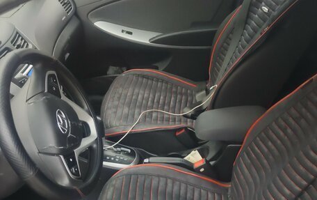 Hyundai Solaris II рестайлинг, 2012 год, 560 000 рублей, 5 фотография