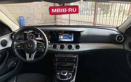 Mercedes-Benz E-Класс, 2019 год, 1 850 000 рублей, 11 фотография