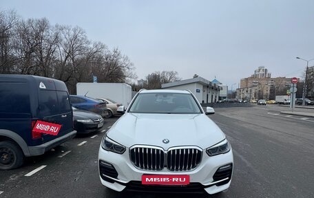 BMW X5, 2019 год, 6 150 000 рублей, 2 фотография