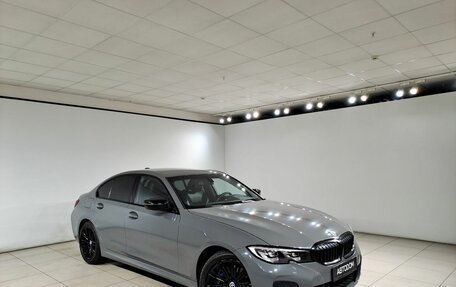 BMW 3 серия, 2019 год, 2 890 000 рублей, 3 фотография