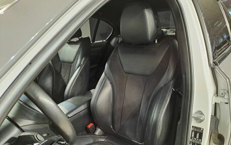 BMW 3 серия, 2019 год, 2 890 000 рублей, 12 фотография