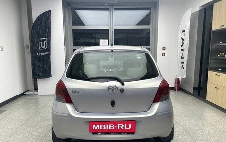Toyota Vitz, 2010 год, 650 000 рублей, 6 фотография