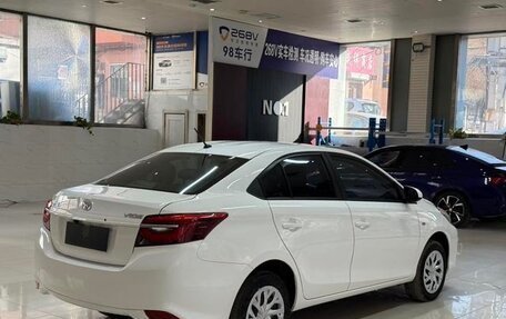 Toyota Vios III, 2022 год, 1 010 000 рублей, 6 фотография