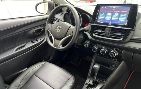 Toyota Vios III, 2022 год, 1 030 000 рублей, 10 фотография