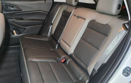 Chevrolet Trax, 2023 год, 1 945 000 рублей, 8 фотография