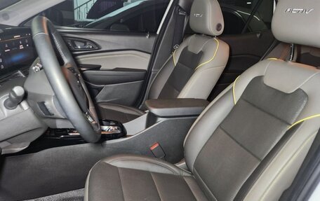 Chevrolet Trax, 2023 год, 1 945 000 рублей, 12 фотография