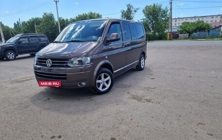Volkswagen Caravelle T5, 2014 год, 2 100 000 рублей, 3 фотография