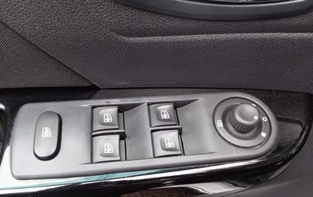 Renault Kaptur I рестайлинг, 2016 год, 1 295 000 рублей, 22 фотография