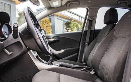 Opel Astra J, 2010 год, 639 000 рублей, 17 фотография