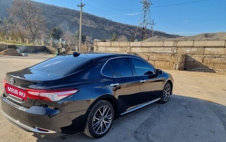 Toyota Camry, 2023 год, 3 250 000 рублей, 4 фотография