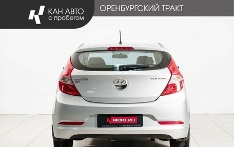 Hyundai Solaris II рестайлинг, 2015 год, 800 000 рублей, 4 фотография